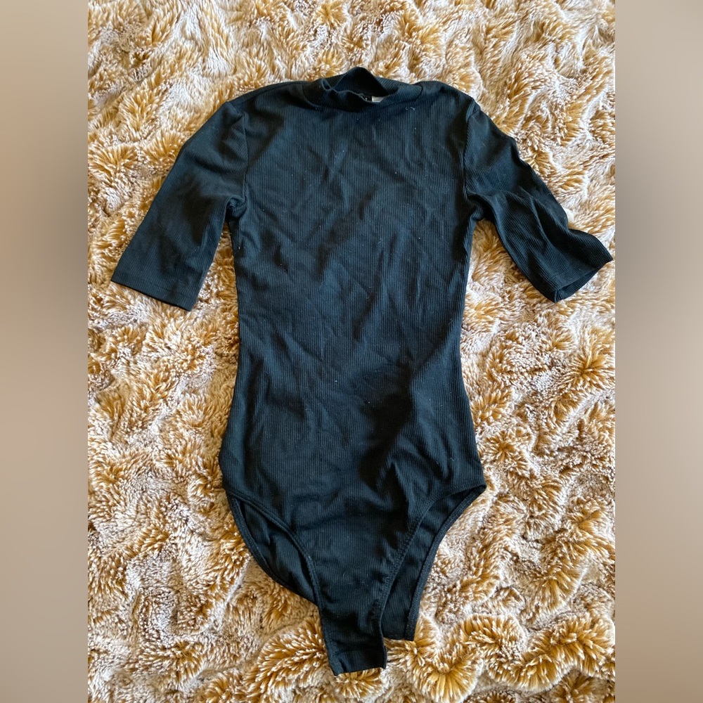 H&M black mock neck 3/4 sleeve bodysuit
